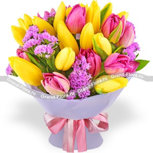 Весенняя соната - букет из разноцветных тюльпанов